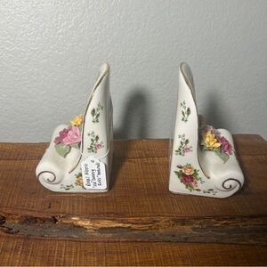 Royal Albert Old Country Roses Porcelain Book Ends Set Floral with Felt Bases
